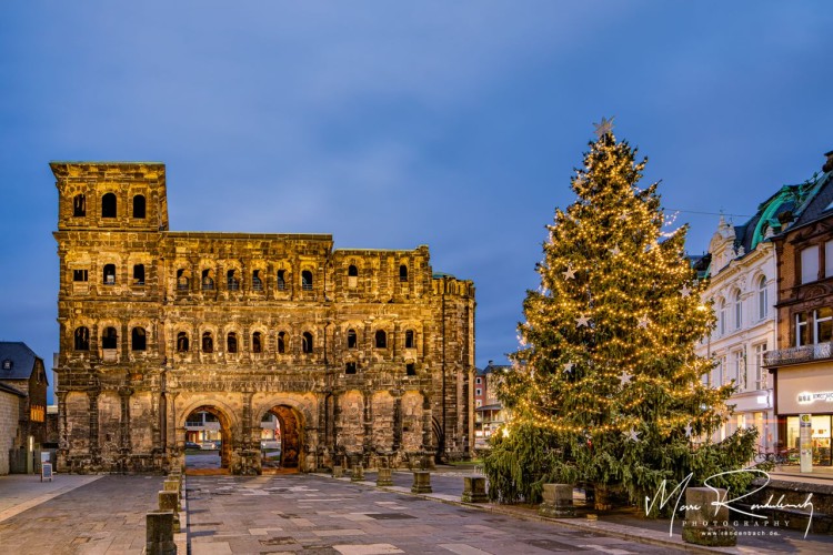 Porta Nigra in Trier an Weihnachten