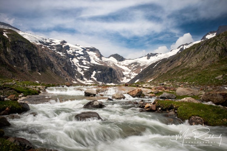 Mountain tour through the Alps