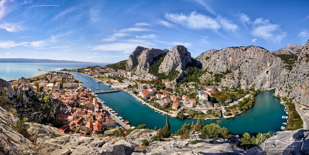 Mündung der Cetina in Omiš Kroatien