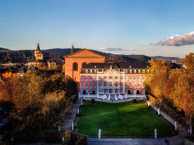 Palastgarten Trier at Sunset #visit_trier #triergermany #triercity