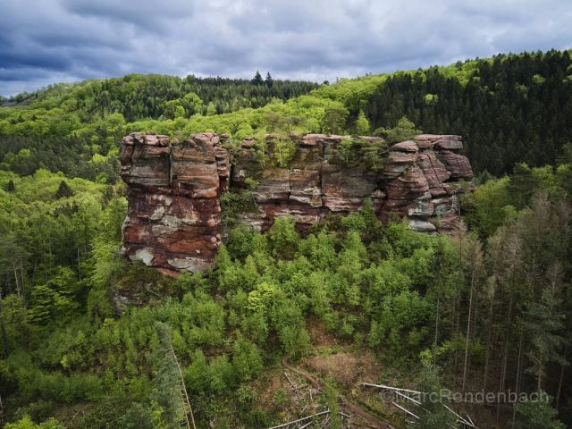 Amazing rock, amazing colors
#rheinlandpfalz #rlperleben #rlp